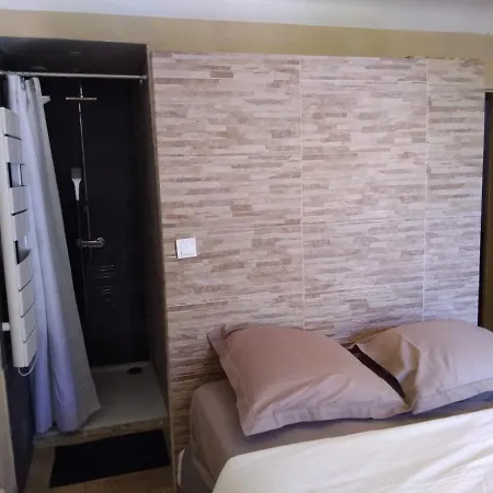 Maison Provencale, Meuble De Tourisme 4 Etoiles Hotel
